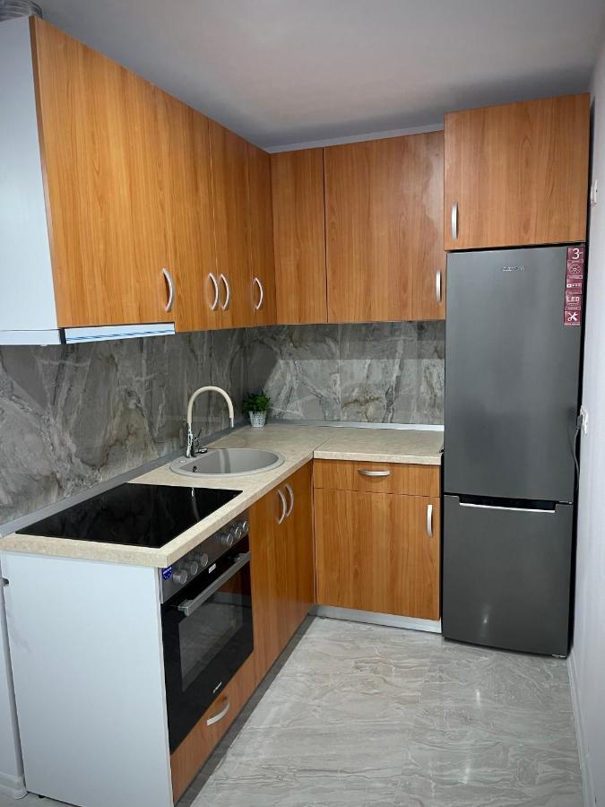 Cozy Apartament With 2Rooms Temešvár Exteriér fotografie